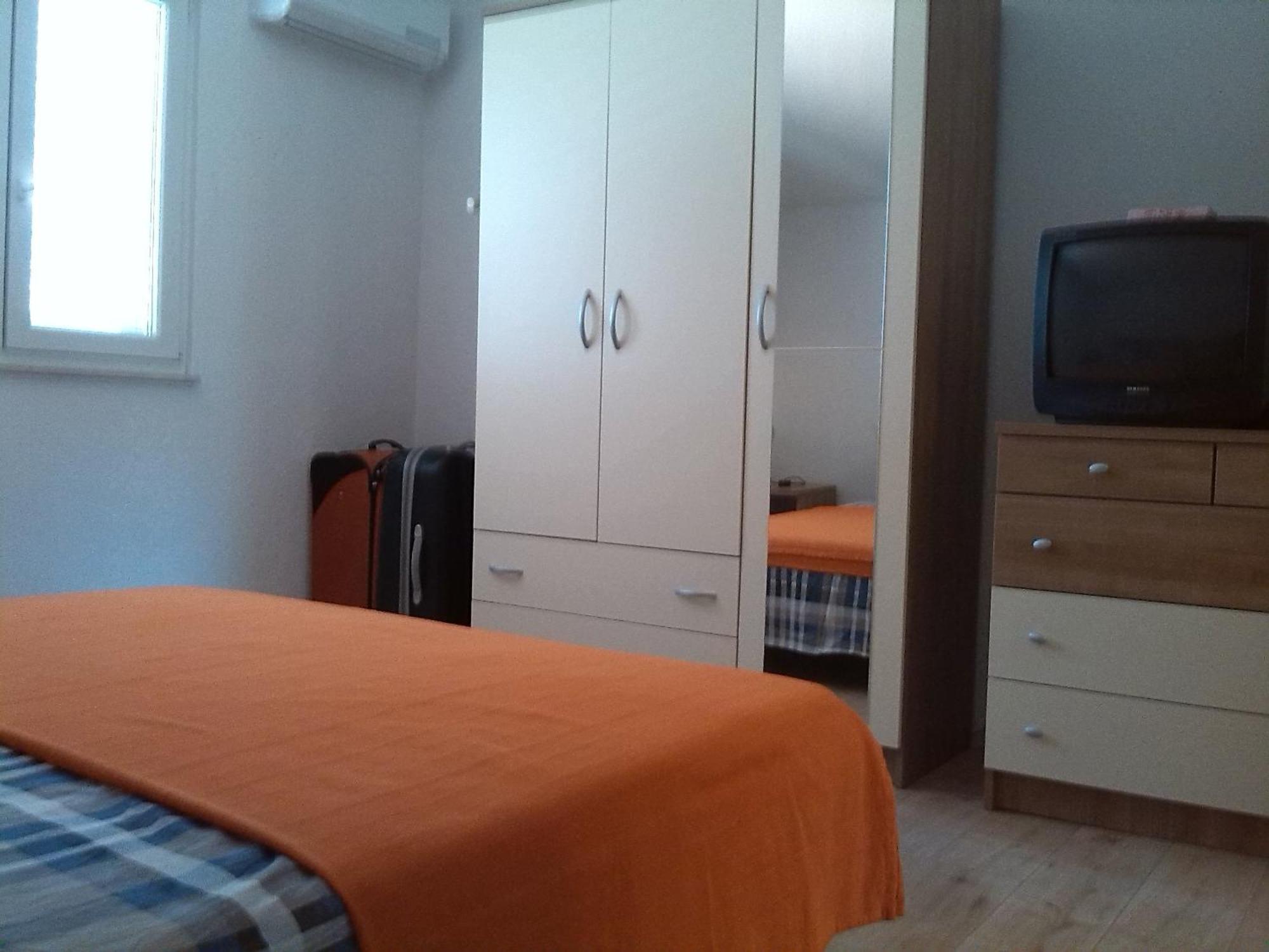 Apartments Batarilo Горни-Карин Номер фото