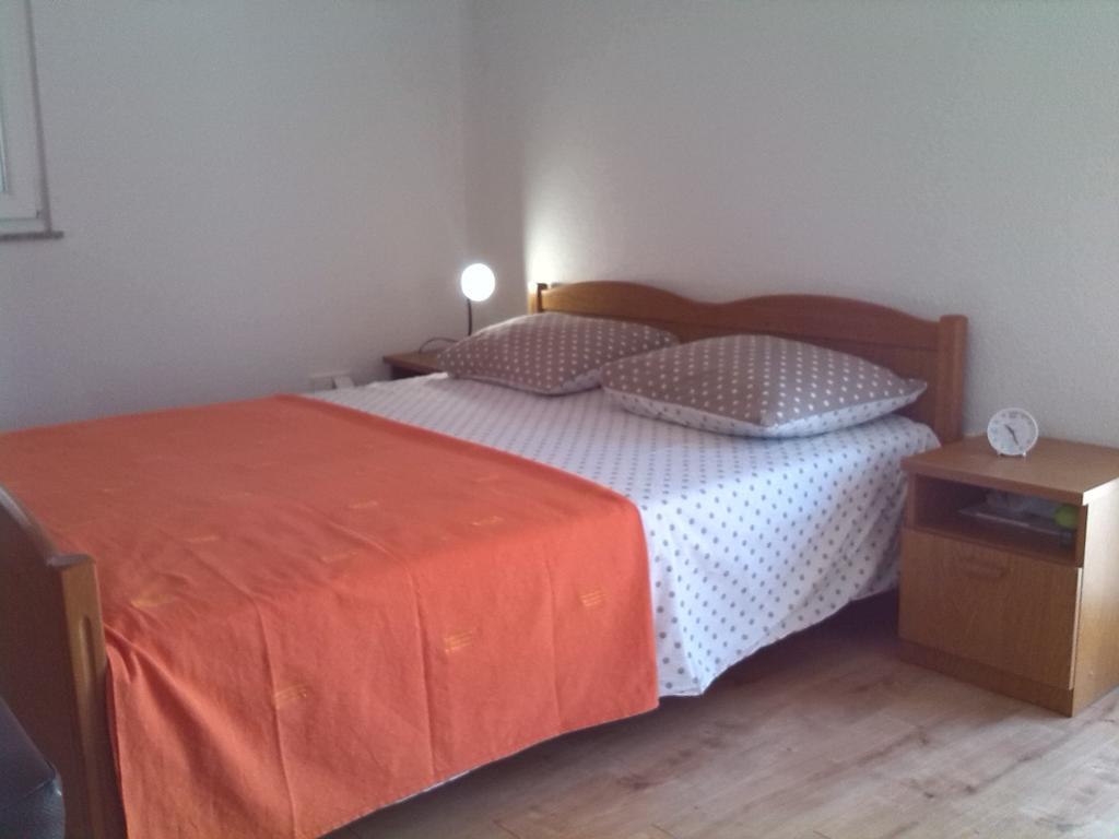 Apartments Batarilo Горни-Карин Номер фото